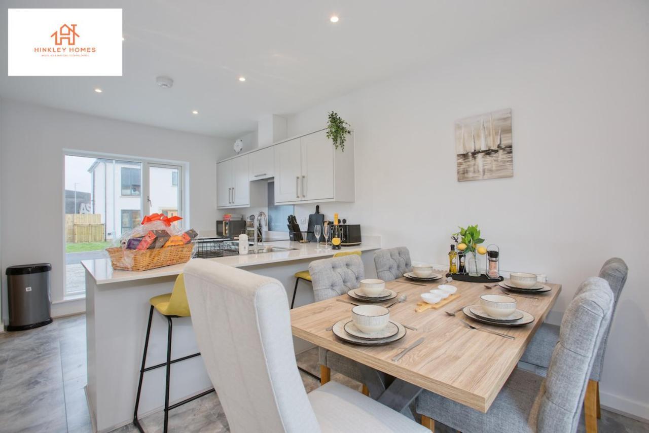 St Ives Bay - Immaculate Brand New 3Bed - Free Parking - Beach - Wifi Hayle Exterior foto